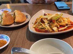 -肖四女乐山跷脚牛肉(世博源店)