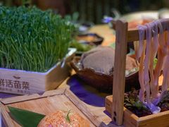 -湊湊火锅·茶憩(杭州湖滨银泰in77店)