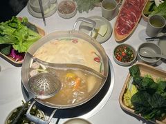 -左庭右院鲜牛肉火锅(新梅广场店)