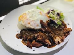我爱吃肉双蛋黑椒带骨猪扒饭-柠檬树茶餐厅(海雅缤纷城店)
