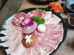 -香猪坊韩国烤肉专属门店(魏公村店)