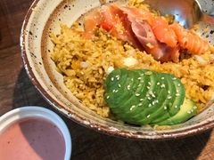 烟熏三文鱼牛油果饭-三秋舍·梦幻岛(小西路店)