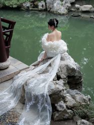 -雪中彩影婚纱摄影·微光艺术中心