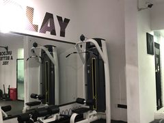 -汗水空间私教健身连锁(SM广场店)