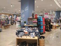 -永旺黄岛购物中心