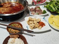 -贵府酸汤牛肉火锅·贵州老字号(飞山街店)