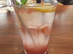 桃子西柚苏打-UPPER KITCHEN(延安路店)