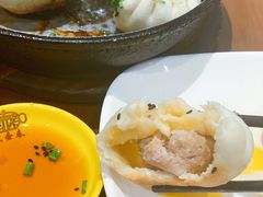 鲜肉蟹粉双拼-大壶春生煎(四川中路店)