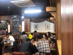 大堂-亮亮面馆(经六路店)