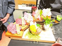 -山川小町·极番烧肉(新地假日广场店)