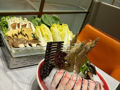 -红鼎豆捞·非遗鲍皇汤火锅(宝丰路店)