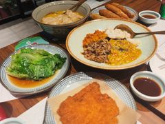 -蟹黄鱼·海派深夜面馆(巨鹿路店)