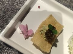 鱼子醉蟹牛油塔-临江宴(陆家嘴店)
