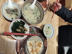 -秦䩊会·陕西biangbiang面(畹町路店)