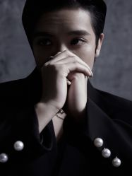 -至臻微拉婚纱摄影