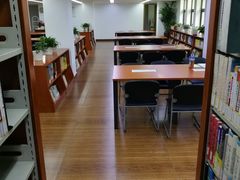 -上海市静安区图书馆(新闸路馆)