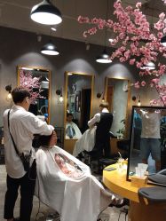 点击看大图 -时尚殿堂明星门店