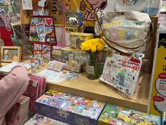 -猫的天空之城概念书店(杭州南宋御街店)