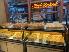 面包甜点陈列柜-多乐之日(颐堤港店)