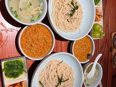 -裕兴记•蟹黄面馆(人民广场店)