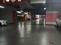 -上海喜玛拉雅酒店-停车场