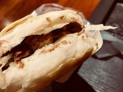 潼关肉夹馍-艳阳天民俗村(公园路店)