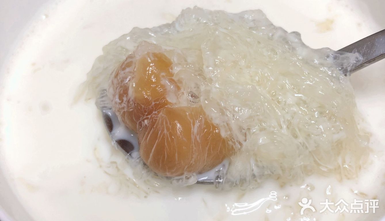 炖二十分钟，关火后再加入牛奶