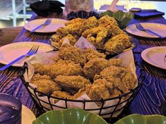 -BHC炸鸡(明洞总店)