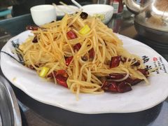 -都江堰石锅鱼