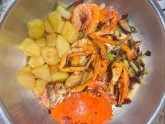 -七欣天香辣蟹火锅(上海银亿滨江店)