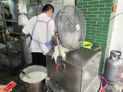 -河记肠粉店