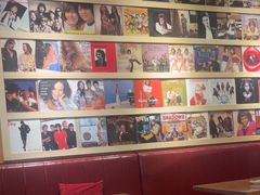 -安妮意大利餐厅(世贸天阶店)