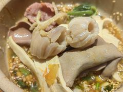 -城墙拐拐火锅(三峡广场黑金冠店)
