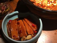 -洞庭土菜小炒馆(易发广场店)