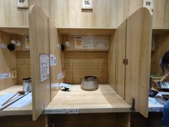 -独食火锅·半米屋台(直营总店)
