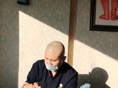 -东方亮足道(中国红街店)