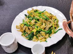榆黄蘑炒鸡蛋-朴小妹人参鸡汤火锅(长白山万达店)
