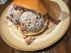 -Brut Eatery Wine Bar & Restaurant (建国东路店)