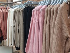 -URBAN REVIVO(七宝领展广场店)