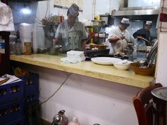 -一家人剪刀面(海伦国际店)