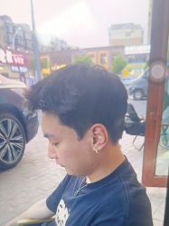 -绅仕門男士理发馆