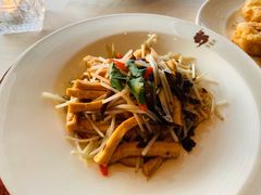 野菌银芽炒香干-天龙轩(香港丽思卡尔顿酒店)