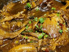 -老码头黑皮肘子锅包肉(赣水路店)