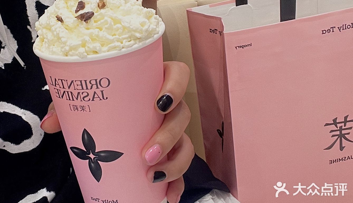 每次去万象汇第一件事就是冲到茉莉奶白🍨