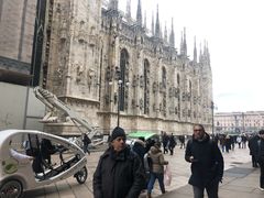 -文艺复兴百货(米兰大教堂广场店)