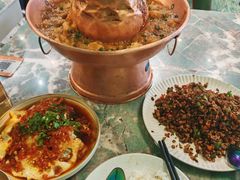 土司铜锅油焖鸡-浩海火烧云傣家菜(京广店)