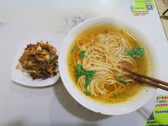 -鑫明明拉面(宁化路店)