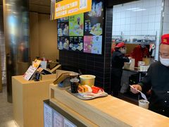 -麦当劳(展览路店)