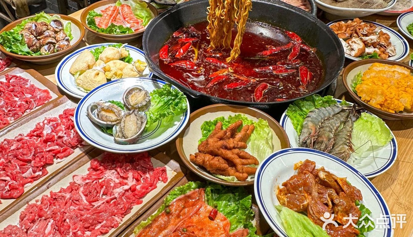 滨湖的火锅已经卷到1r起了……