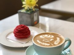 -Fridi Patisserie Cafe